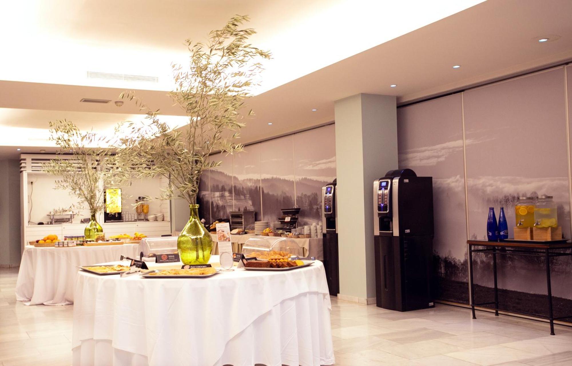 Hotel Oasis Кордова Экстерьер фото